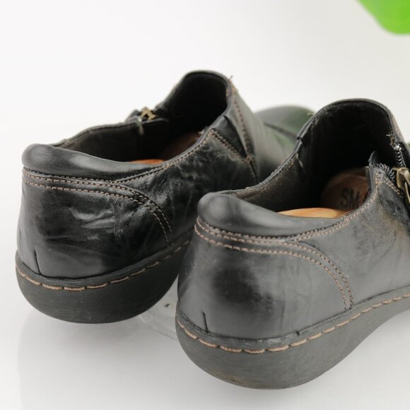 Clarks Womens Un Loop Loafer Shoe Size 9 Black Leather Flat Zip Climate Cooled - Picture 3 of 11